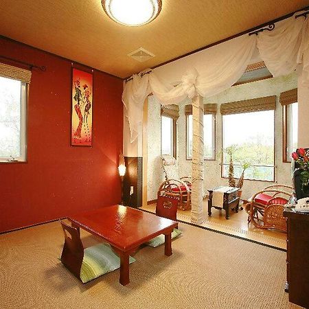 Scotch Court Hotel Насу Екстериор снимка