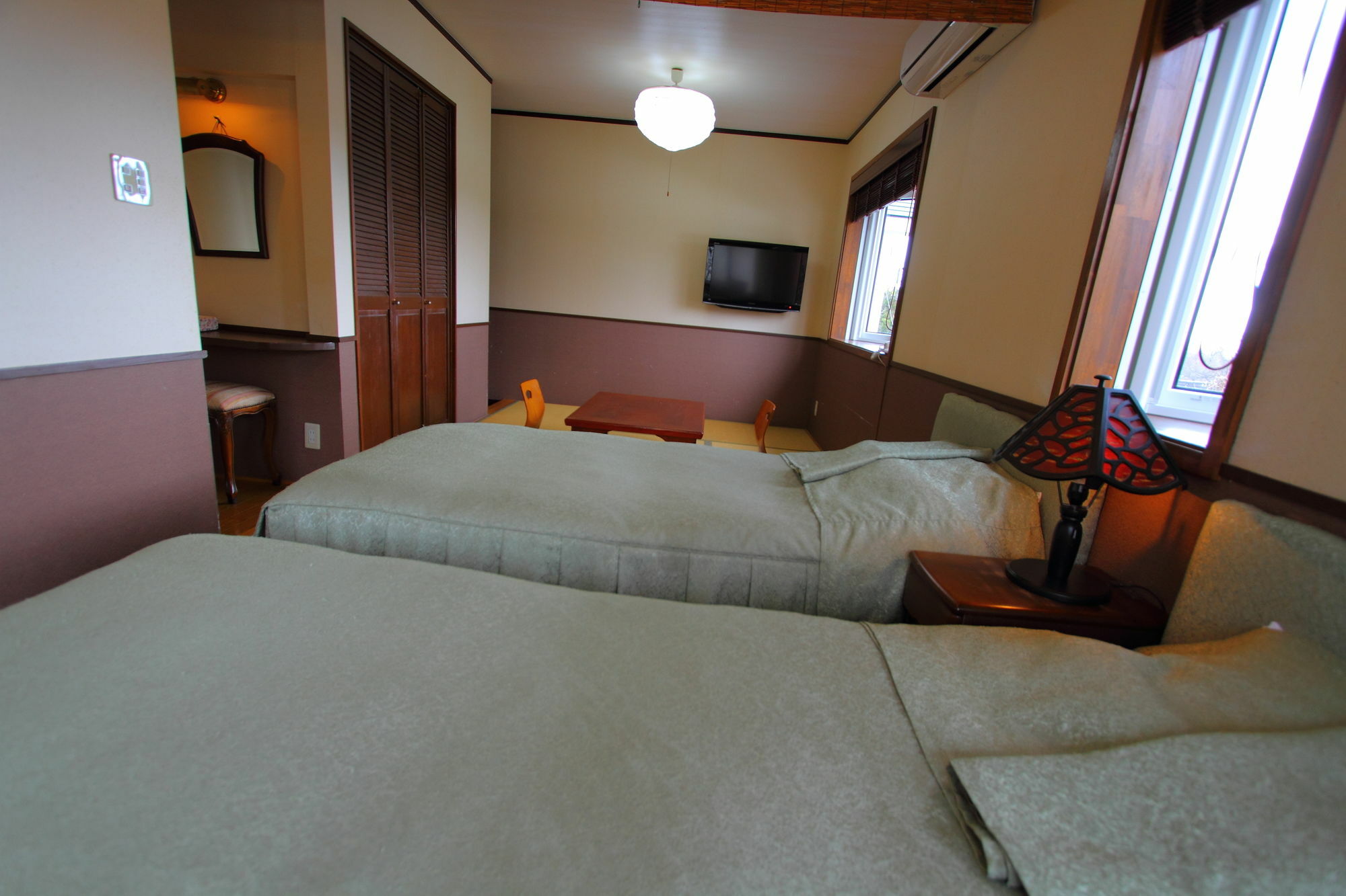 Scotch Court Hotel Насу Екстериор снимка