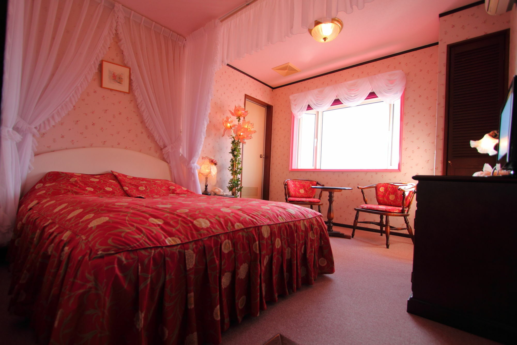 Scotch Court Hotel Насу Екстериор снимка